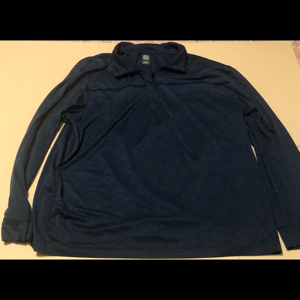 PGA Tour 1/4 zip pullover. Size XL